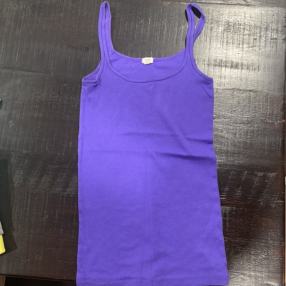 Tank Tops - Picture 3 of 6